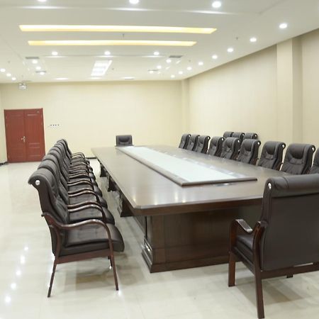 Super 8 Henshui Zhongxin North Avenue Otel Hengshui Dış mekan fotoğraf